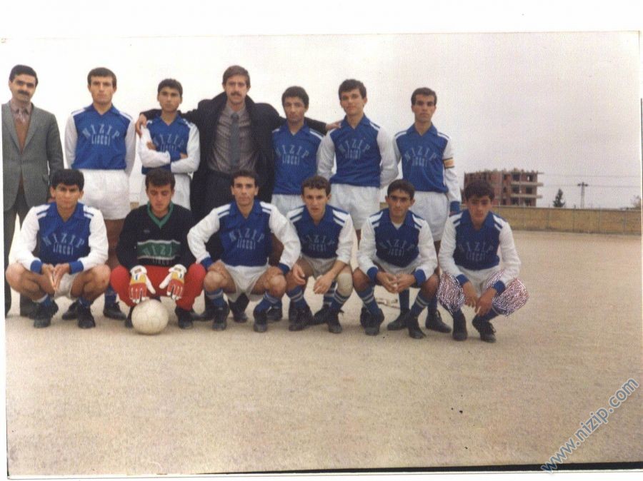 Nizip Lisesi ve I.Hatip Lisesi Arasindaki Rekabet