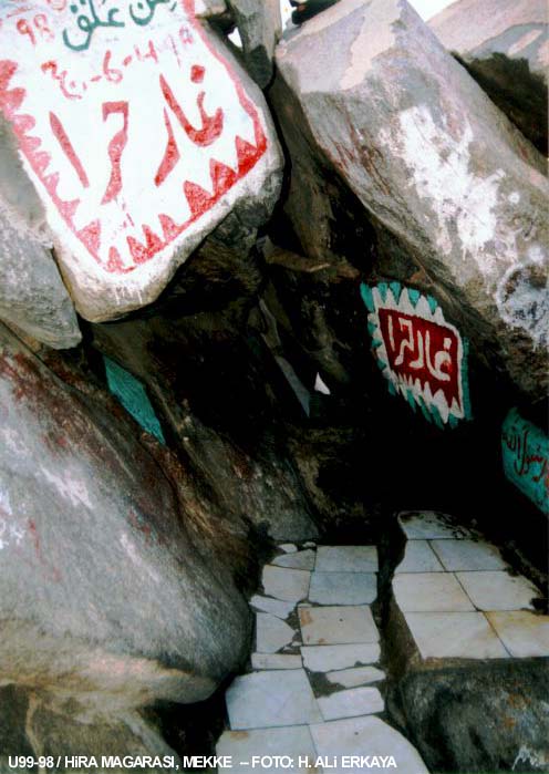 Kutsal Emanetler