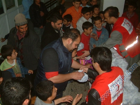 Nizip Kızılay Şubesinden Lokma Tatlısı