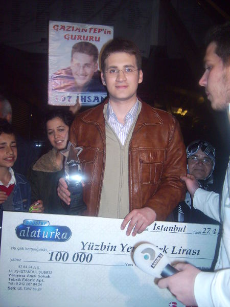 Popstar ihsan'a istanbul'dakı Nizip'liler Her Hafta Tam Destek Verdiler.