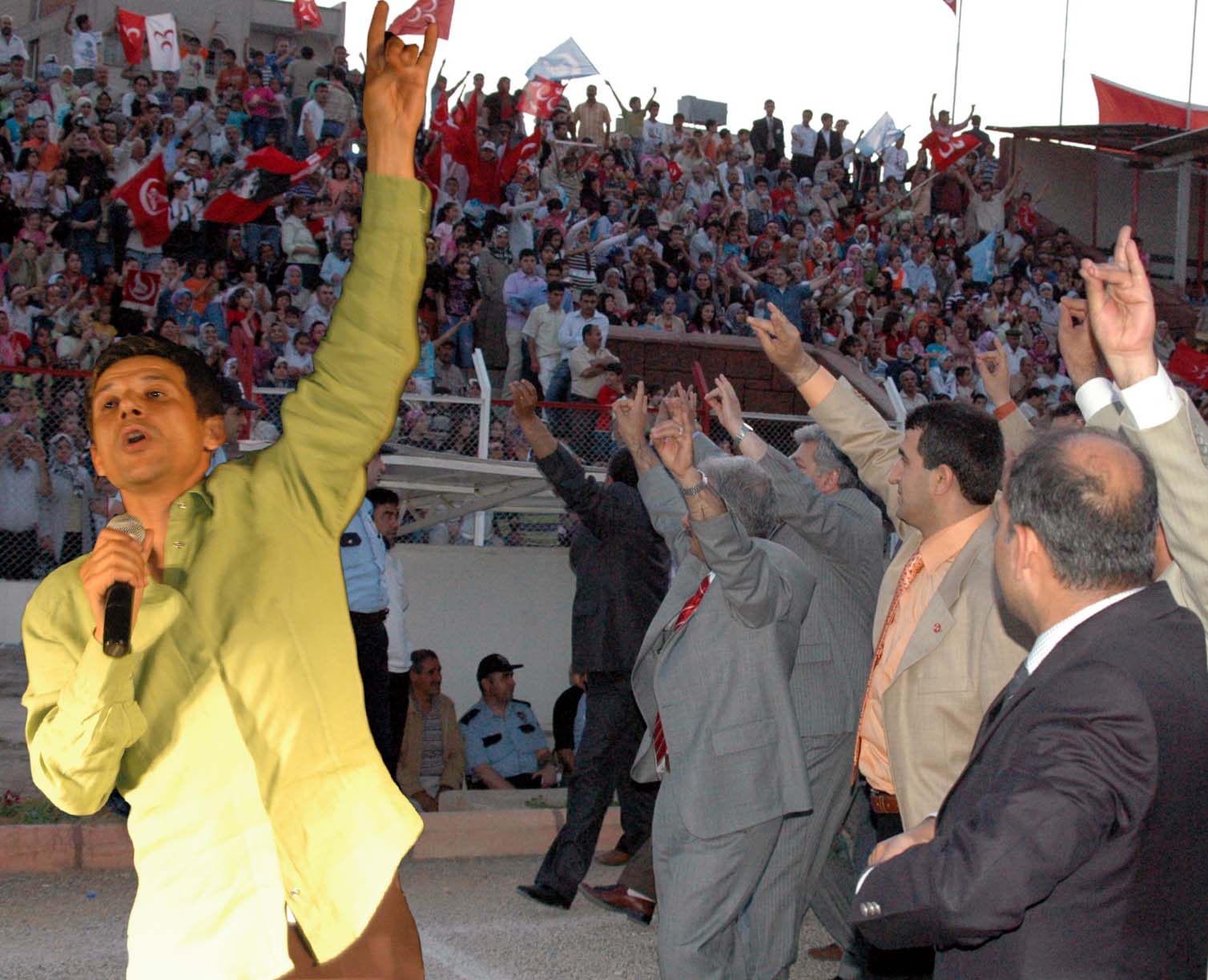 ŞİİR SEVER NİZİPLİLER BURAYA...