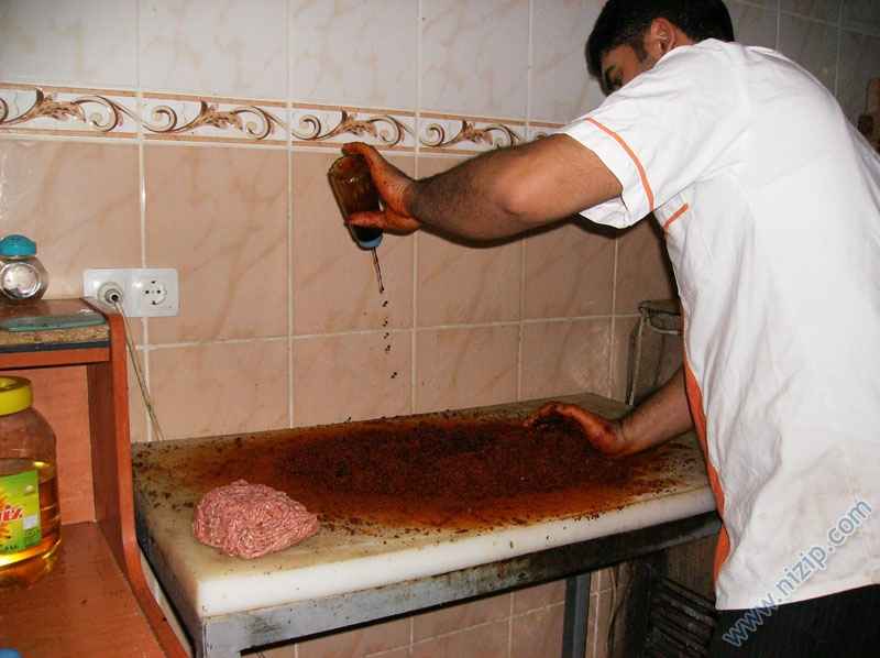 Osmanlı Kafede Nizip.com'un Geleneksel Çiğ köfte Etkinliği Yapıldı Osmanlı Kafede Nizip.com'un Geleneksel Çiğ köfte Etkinliği Yapıldı