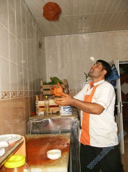 Osmanlı Kafede Nizip.com'un Geleneksel Çiğ köfte Etkinliği Yapıldı Osmanlı Kafede Nizip.com'un Geleneksel Çiğ köfte Etkinliği Yapıldı