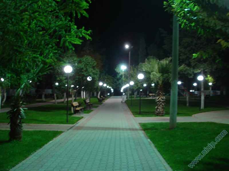 Bir  başka açıdan gece görüntüsü