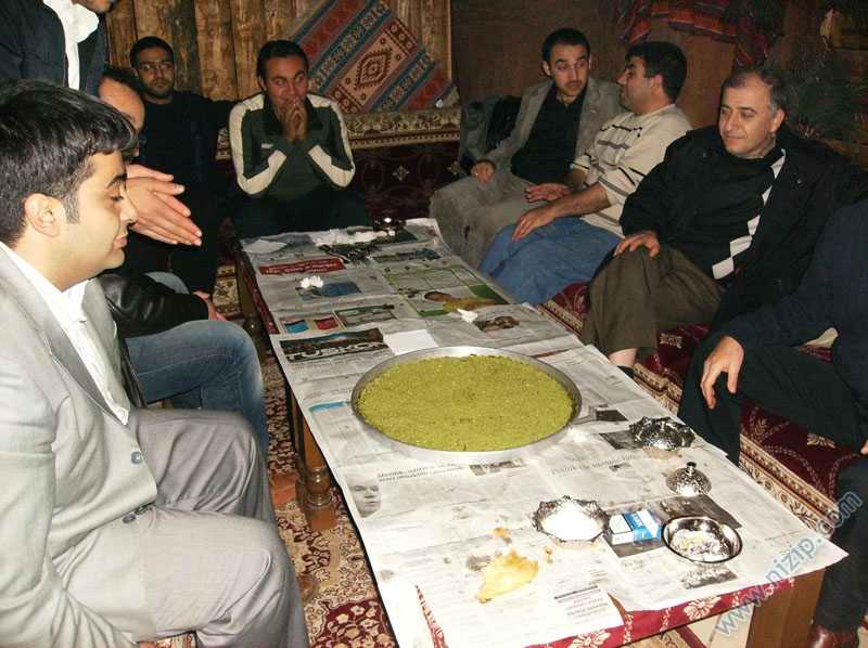 Geleneksel Cumartesi Çiğ Köfte Partisi -3- Geleneksel Cumartesi Çiğ Köfte Partisi -3-