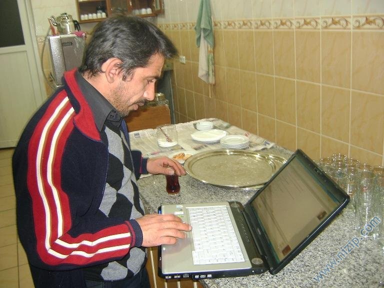 Geleneksel Cumartesi Çiğ Köfte Partisi -5- Geleneksel Cumartesi Çiğ Köfte Partisi -5-