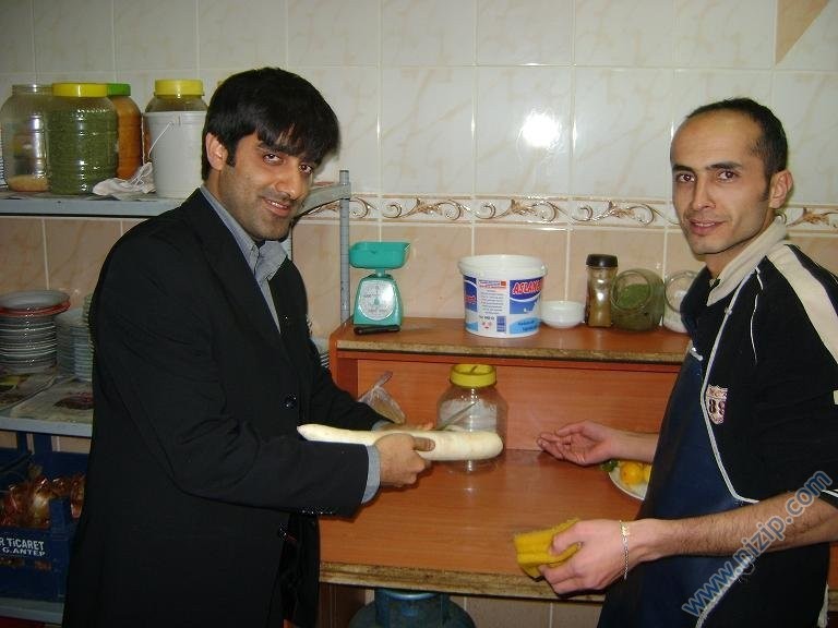 Geleneksel Cumartesi Çiğ Köfte Partisi -5- Geleneksel Cumartesi Çiğ Köfte Partisi -5-