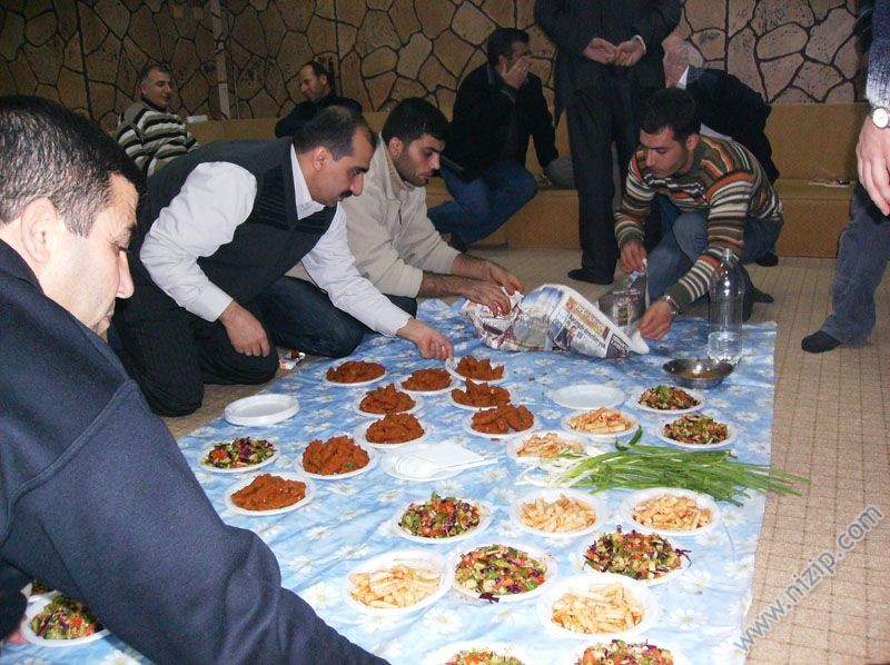 Geleneksel C.tesi Çiğ Köfte Partisi 6- Nrt