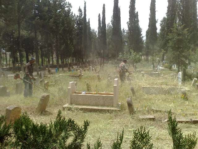Mezarlıktaki Çalışmalar