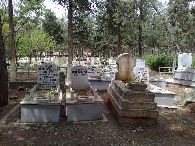 Mezarlıktaki Çalışmalar