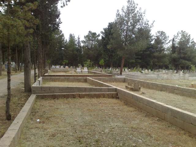 Mezarlıktaki Çalışmalar