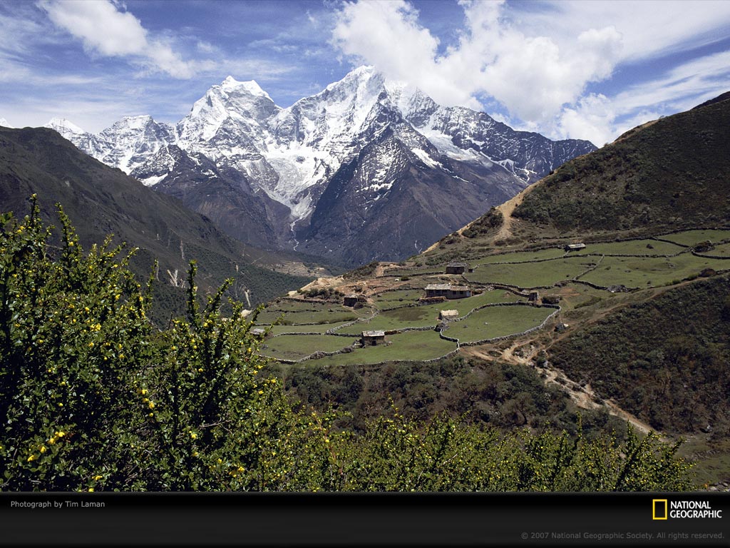 Dünya... Farklı bir güzellik.