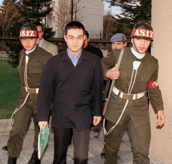 CEZAEVINE Giren Ünlüler