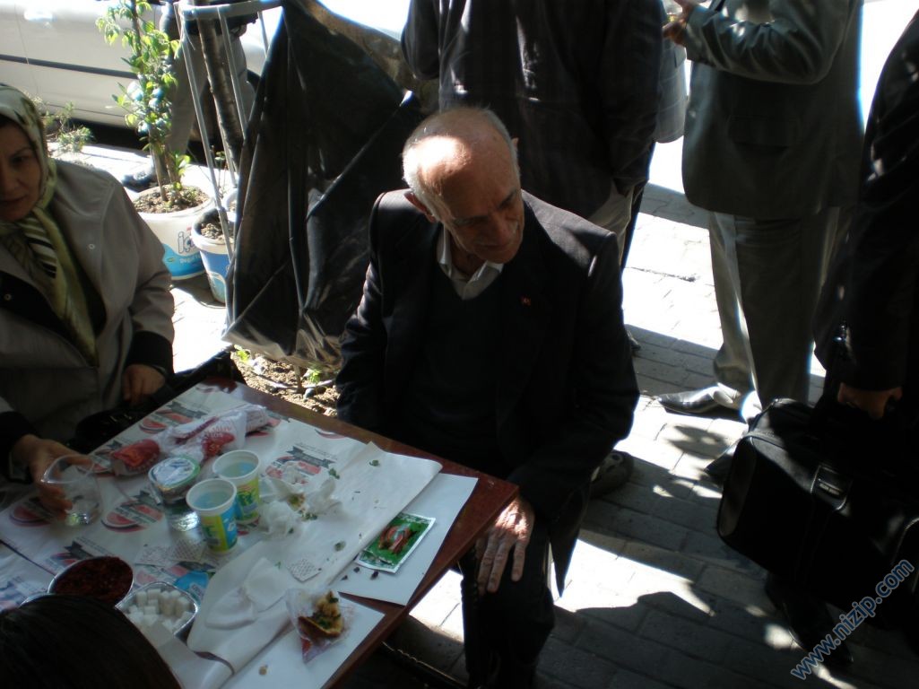 Güngören nizipliler derneği 02.05.2010 kahvaltısı