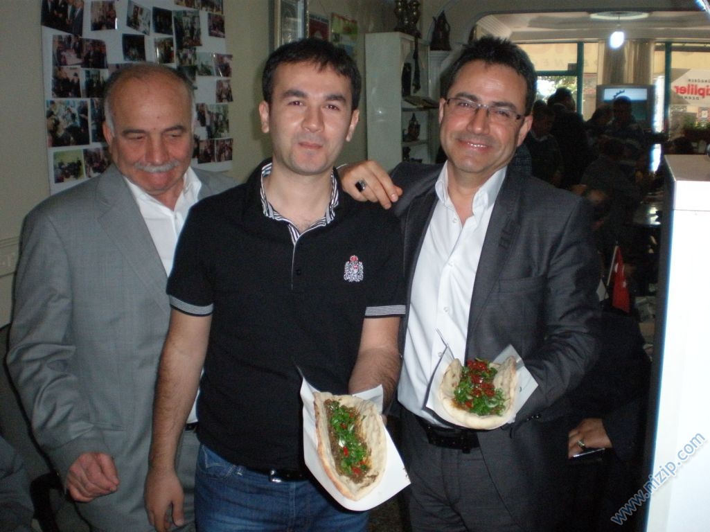 Güngören nizipliler derneği 02.05.2010 kahvaltısı