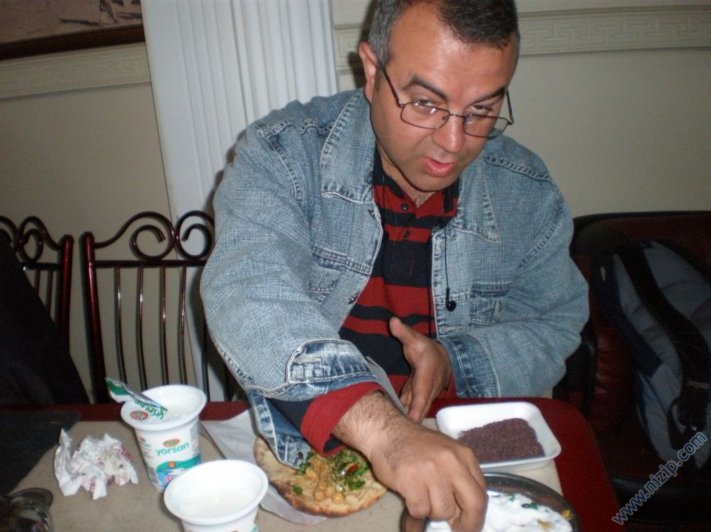 Güngören nizipliler derneği 02.05.2010 kahvaltısı