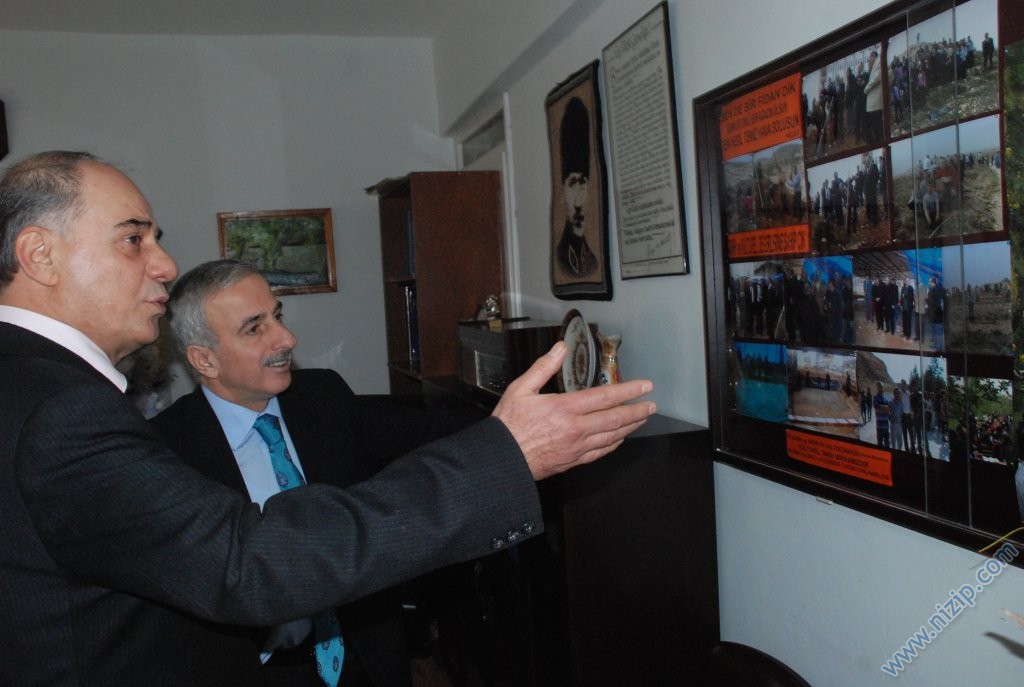 Vali Kamçı , Derneğimizin açılışını yaptı.