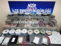 Nizip'te 1.600 Adet Korsan Cd Ele Geçirildi Nizip'te 1.600 Adet Korsan Cd Ele Geçirildi