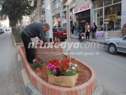 Nizip'te Orta Refüjler Çiçek Açtı