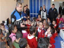 Miniklerin Emniyet Müdürlüğü Gezisi