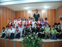 Minikler, Büyüklere Taş Çıkarttı