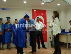 Özyurt Koleji'nden "Mezuniyet Gecesi" Özyurt Koleji'nden "Mezuniyet Gecesi"