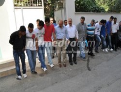 Çelik Kürtçe Türküyle Halay Çekti Çelik Kürtçe Türküyle Halay Çekti