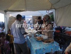 Eğitim ve Dayanışma Gönüllüleri "Kermes" Açtı