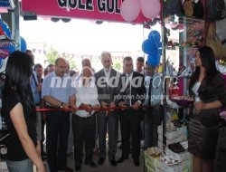 "Fark Var Ayakkabı ve Çanta Mağazası" Açıldı