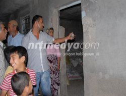Freni Boşalan Minibüs Evin Duvarına Çarptı