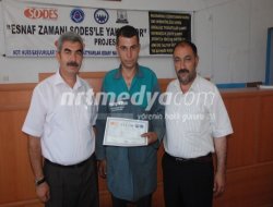 Madeni Sanatkârlar Odası'nda Belge Töreni