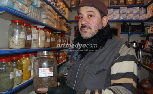 Karanfil Deyip Geçmeyin !