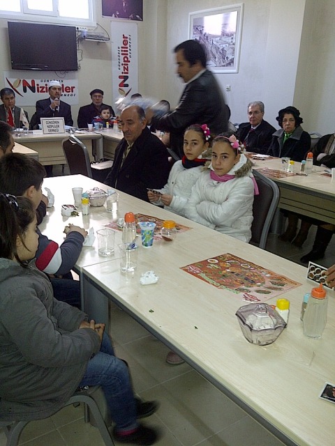 04-03- 2012 pazar günü Güngören nizipliler derneginde kahvaltı