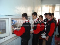 Türkan Ömer Okan Anadolu Lisesi'nden Hizmet Türkan Ömer Okan Anadolu Lisesi'nden Hizmet