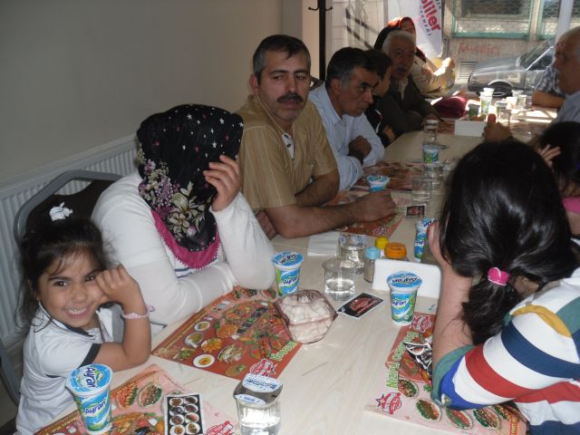 Güngören'in Sesi - NİZİP DERNEĞİ YENİ YERİNDE GÖRÜCÜYE ...