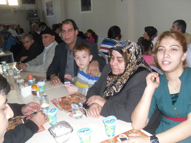 Güngören'in Sesi - NİZİP DERNEĞİ YENİ YERİNDE GÖRÜCÜYE ...