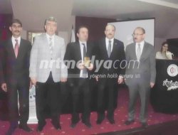 Engelliler Derneği'nden Dr. Parıltı'ya plaket