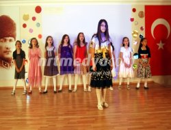 Afitab'lı Öğrencilerden "Yılsonu Gecesi" Afitab'lı Öğrencilerden "Yılsonu Gecesi"