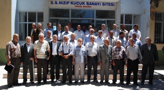 Nizip sanayi sitesi'nde kongre heyecanı Nizip sanayi sitesi'nde kongre heyecanı