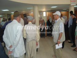 Banka Önünde Parasını Çaldırdı Banka Önünde Parasını Çaldırdı