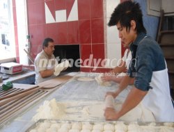 60 Derece Sıcakta Ekmek Mücadelesi 60 Derece Sıcakta Ekmek Mücadelesi