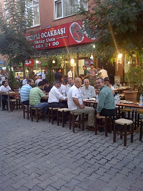 Gelenksel İstanbul İftarımız Ayın 25 çarşamba günü Gelenksel İstanbul İftarımız Ayın 25 çarşamba günü