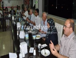 Nizip Osb'den İftar Yemeği Nizip Osb'den İftar Yemeği