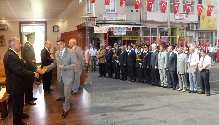 30 Ağustos Zafer Bayramı Cumhuriyet meydanında yapılan törenle kutlandı. 30 Ağustos Zafer Bayramı Cumhuriyet meydanında yapılan törenle kutlandı.