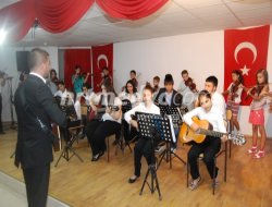 Nizip'te Müzik Dinletisi Nizip'te Müzik Dinletisi