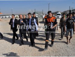 Suriyedeki olaylarAFAD Başkanı Oktay Suriyelilerin barındığı ... Suriyedeki olaylarAFAD Başkanı Oktay Suriyelilerin barındığı ...