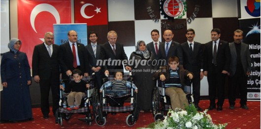 Mavi Kapaklar İle Alınan Tekerlekli Sandalyeler Sahiplerine Verildi Mavi Kapaklar İle Alınan Tekerlekli Sandalyeler Sahiplerine Verildi