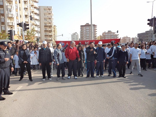 25 ARALIK Gaziantep’in Kurtuluş Yıldönümünde İlçemizde “KURTULUŞ KOŞUSU” Düzenlendi.