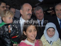 Sağlık bakanı nizip çadır kentte