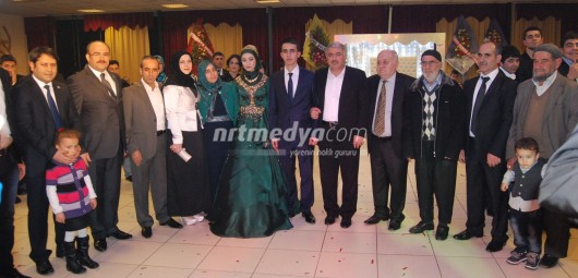 Video:   DENİZ VE ALPASLAN AİLELERİNİN MUTLU GÜNÜ